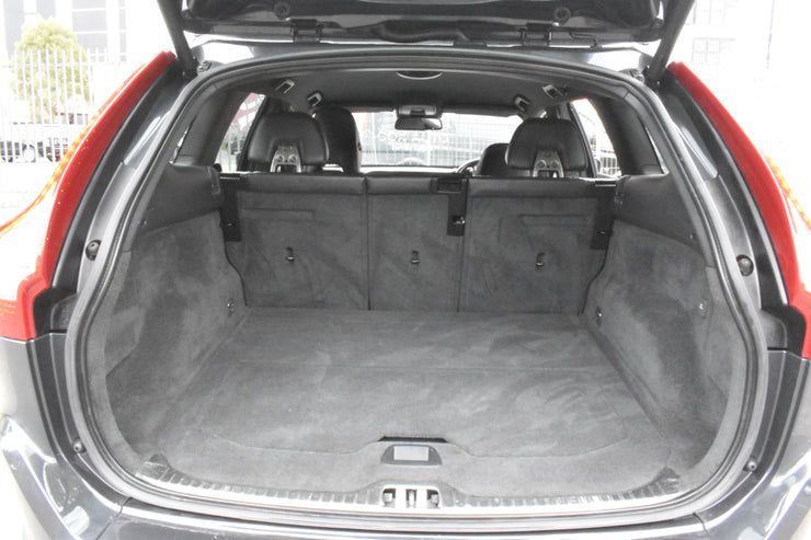 2014 Volvo XC60 DZ MY14 D5 Luxury Wagon 5dr Geartronic 6sp AWD 686kg 2.4DTT 2418U