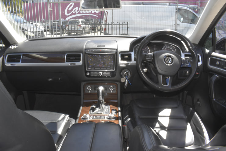 2015 Volkswagen Touareg 7P MY16 V6 TDI Wagon 5dr Tiptronic 8sp 4MOTION 3.0DT 2395U | 2DA2VG
