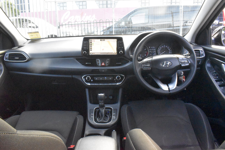 2017 Hyundai i30 PD MY18 Active Hatchback 5dr Spts Auto 6sp 2.0i 2308U