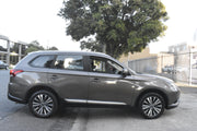 2018 Mitsubishi Outlander ZL MY19 ES Wagon 7st 5dr CVT 6sp AWD 710kg 2.4i 2307U