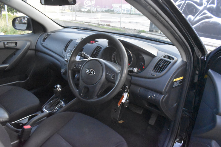 2012 Kia Cerato TD MY13 Si Hatchback 5dr Spts Auto 6sp 2.0i 2327U | 1BL5EZ