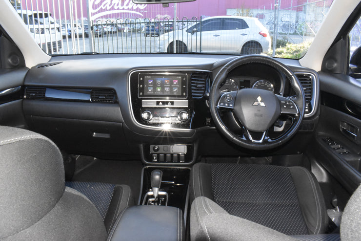 2018 Mitsubishi Outlander ZL MY19 ES Wagon 7st 5dr CVT 6sp AWD 710kg 2.4i 2307U